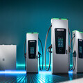 The modular DC fast charging solution Amperfied Dynamic DC consists of a central power unit that intelligently and dynamically distributes the availab