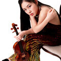 Leia Zhu violin photo shot