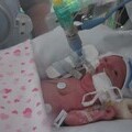 01. Amelia in her incubator.