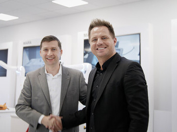 Olivier Welker, Omron (left) and David Reger, NEURA Robotics (right). / NEURA Robotics.