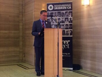 David Melding speaking at the Remembering Srebrenica Commemoration in July 2016.