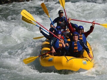 Team Bonding through Rafting Booked with Evendo