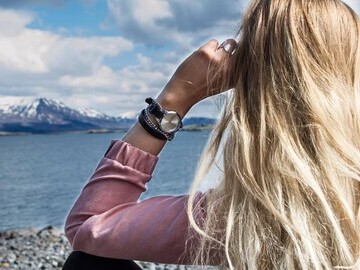 The Gydja watch in the Icelandic nature