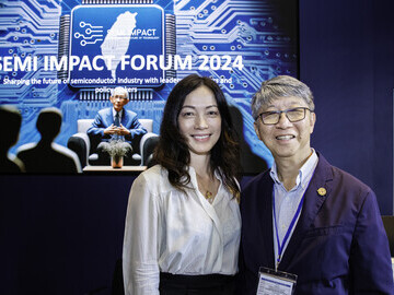 Professor Konrad Young (right) and ShaoLan Hsueh, chairwoman at SemiVentures 