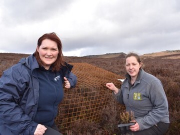 Sally Cuckney (Bumblebee Conservation Trust’s Pollinating the Peak Manager) and Rebecca Wood (Assistant Warden, Eastern Moors Partnership)