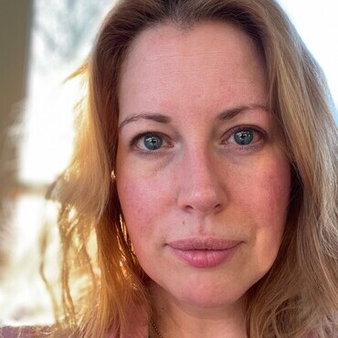 Dr Simone Raenker, looking tired