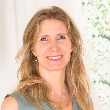 EkhartYoga joins YogaEasy family / The leading online yoga platforms in Germany and the Netherlands announce that they are joining forces - Vimarsana News