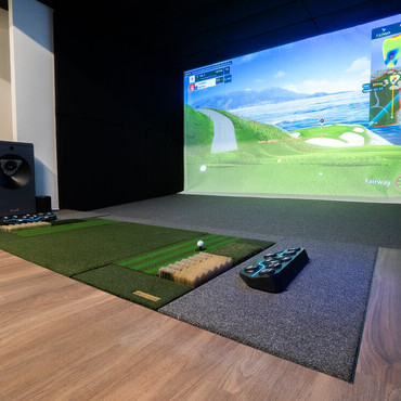 Golf Envy Simulator Bay