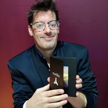 Trixee Moon with m∞nBox