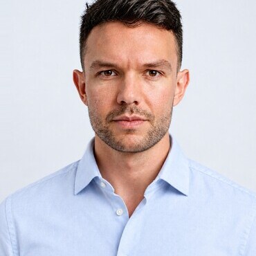 Portrait of Andy Parton, Founder of Destreza